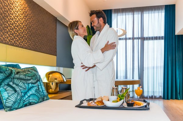 Quelles sont les caractéristiques de l'hôtel à Sarlat?