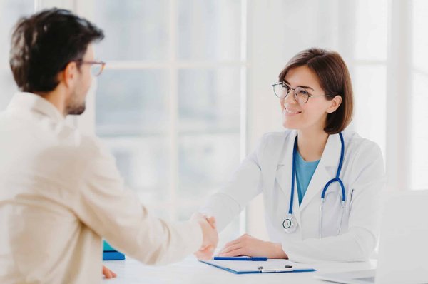 Mutuelle hospitalisation : combien de temps dure un contrat ?